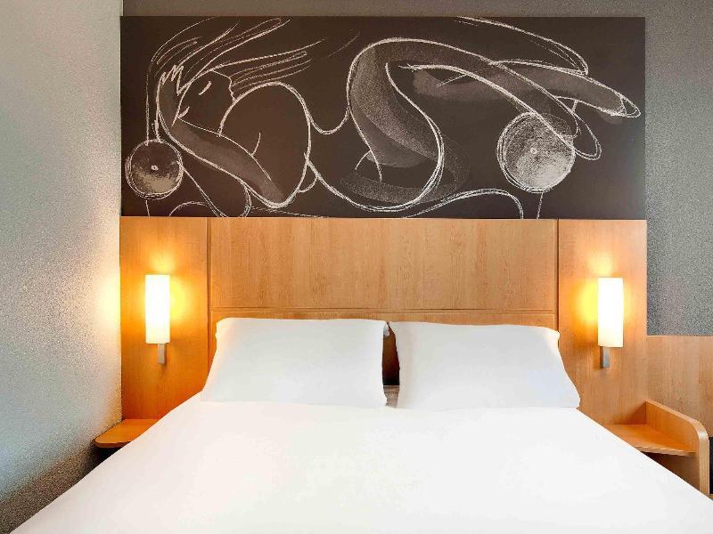 Ibis Budget Clermont Ferrand Nord Riom Bagian luar foto